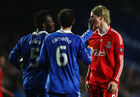 Chelsea v Liverpool: Essien and Torres