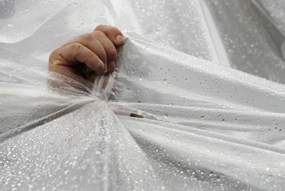 24 hours in pictures : Georgian anti-government protests