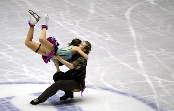 24sport: Nathalie Pechalat and Fabian Bourzat of France