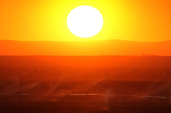 24 hours in pictures: Drought in California 
