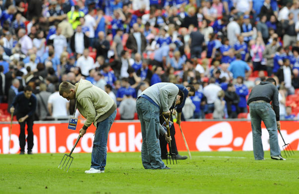 Everton v Man United: Pitch Repair