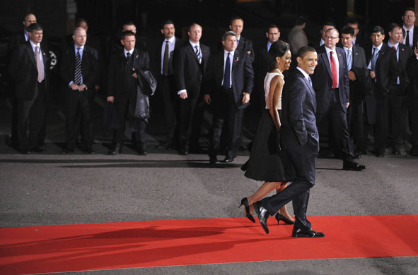 G20 leaders dinner: Barack Obama and his wife Michelle leave the G20 dinner