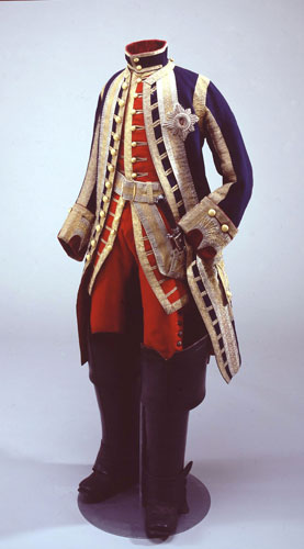 Royal Court Pomp: Court Dress in Europe, 1650-1800: Hunting outfit 