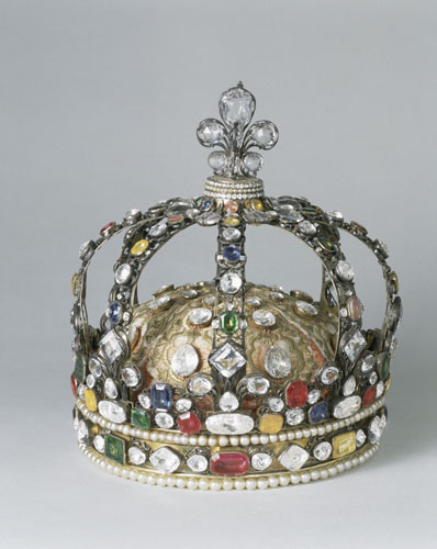 Royal Court Pomp: Court Dress in Europe, 1650-1800: Crown of King Louis XV 