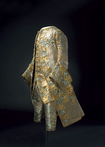 Royal Court Pomp: Court Dress in Europe, 1650-1800: Wedding robe of King Gustave III 