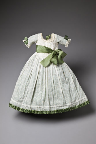 Royal Court Pomp: Court Dress in Europe, 1650-1800:: Child's dress