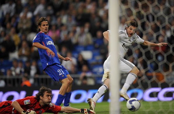 24sport: Gonzalo Higuain scores