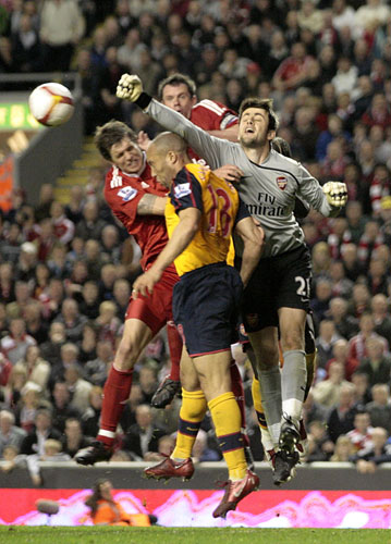 Liverpool v Arsenal: Fabianski