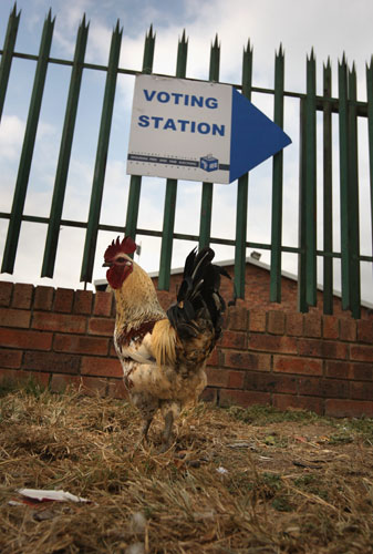 24 hours in pictures: south africa prepares for national election 