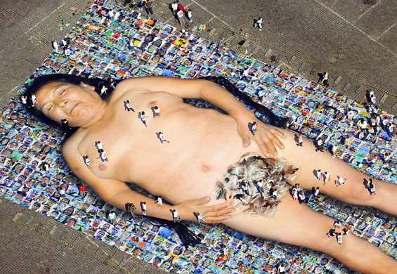 24 hours in pictures: Artwork by Belgian artist Wim Tellier