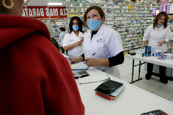 Swine flu: swine flu fears spread throughout Mexico