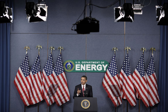 obama 100 days : President Barack Obama makes a speech on energy policy 