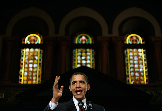 obama 100 days : President Barack Obama delivers a speech at Georgetown University