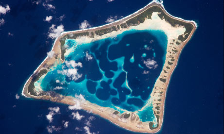  Satellite eye on Earth : Atafu Atoll