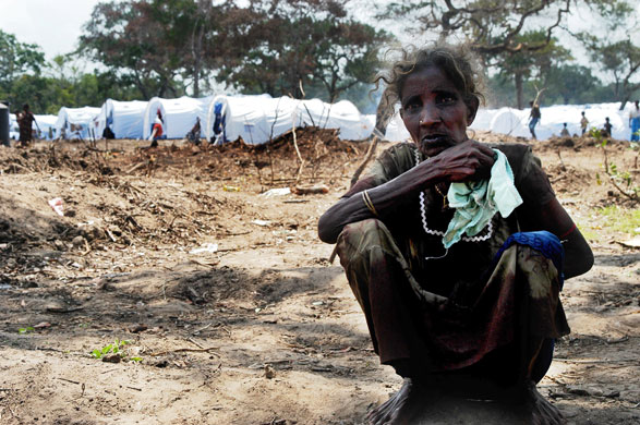 29 April 2009: Vavuniya, Sri Lanka: A displaced Tamil woman at a government camp