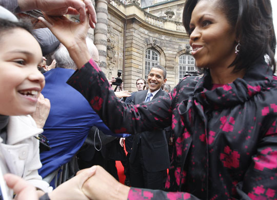 Obama visits Sarkozy : President Obama  Michelle Obama meet crowds in Strasbourg