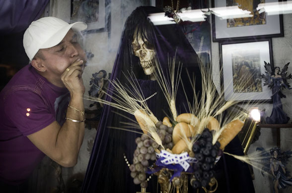24 hours in pictures: Santa Muerte in Mexico 