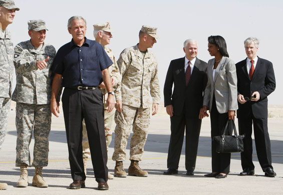 Visits to Iraq: 3 September 2007: George Bush arrives at Al-Asad Airbase in Iraq