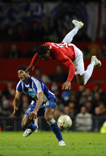 Manchester United v Porto: Hulk and a flying Evra