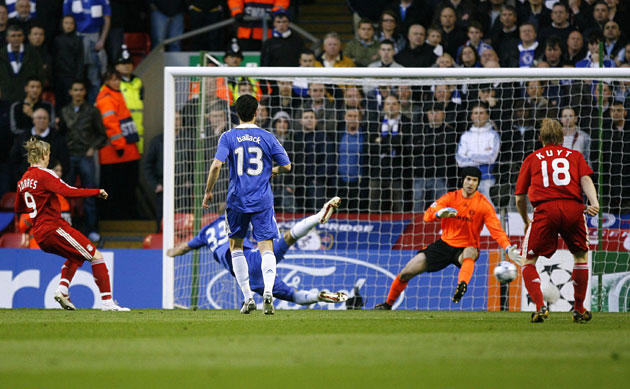 Liverpool v Chelsea: Torres scores