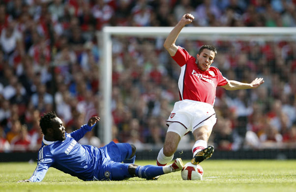 Arsenal v Chelsea: van Persie and Essien