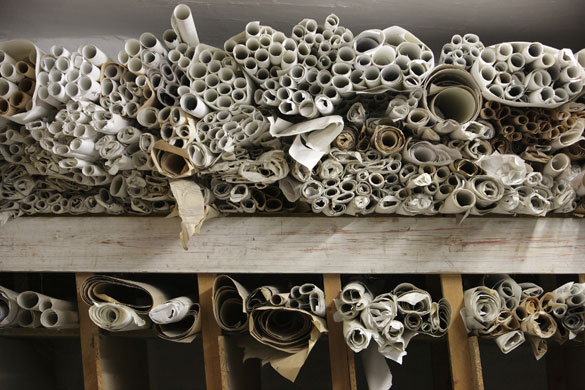 Holy Well Glass: Holy Well Glass Charts and records