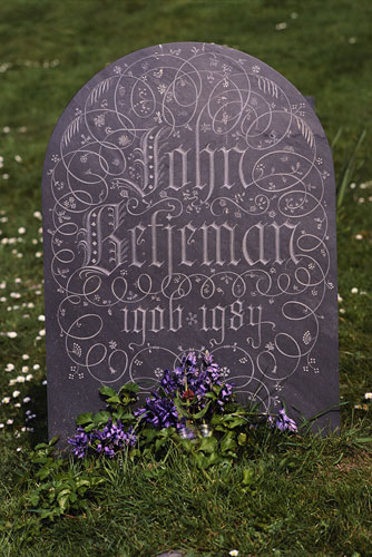 gravestone: Poet John Betjeman's grave in Cornwall
