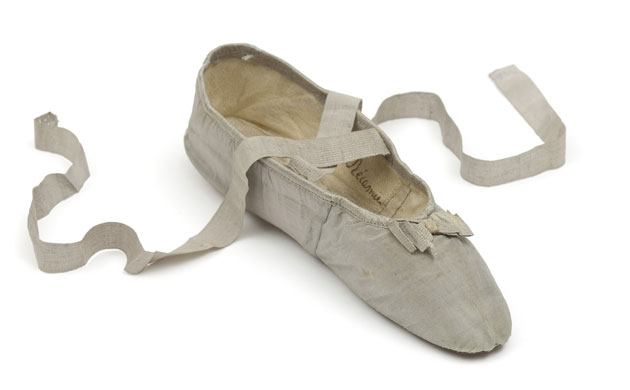 Madame Recamier: Chaussure provenant de Juliette Récamier,