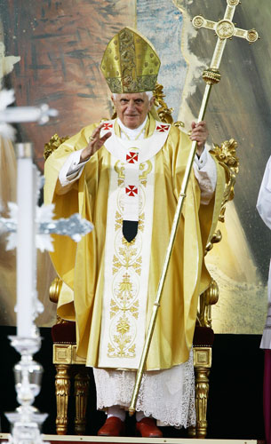 Pope Benedict XVI: Pope Benedict after a holy mass at the Kidron Valley