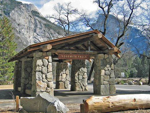 Bus stops: Stone bus stop in Yosemite, designed by Lawrence Halprin