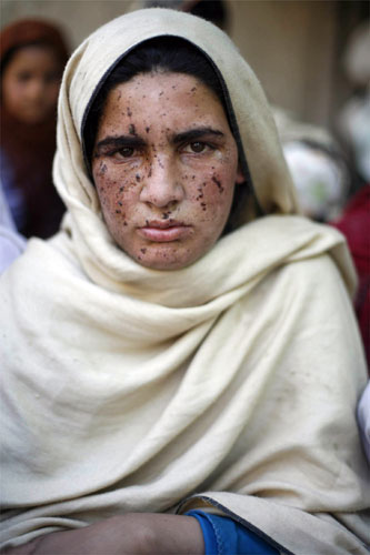 pakistan conflict: A family flees the conflict in the Swat valley, Pakistan 