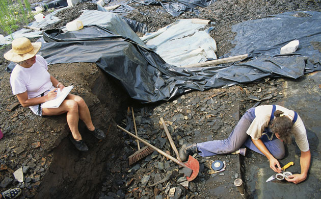 Grube Messel pit: Scientists Recording Location of Fossil
