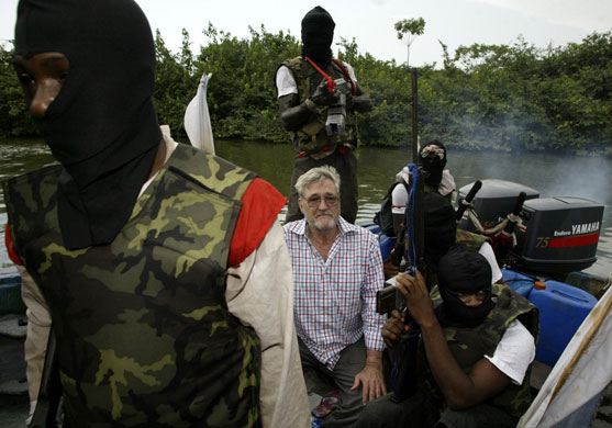 Shell in the Niger Delta: An oil workers were kidnapped by militants in the Niger Delta