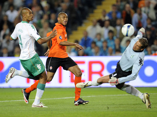 Uefa Cup final: first goal