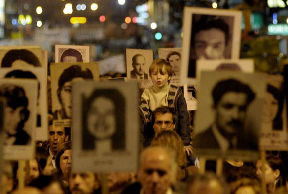 21 May 2009: Montevideo, Uraguay: Demonstrators take part in a March of Silence