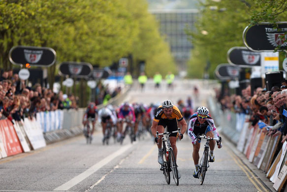 24sport: Rob Hayles and Graham Briggs during Round One of the 2009 Tour Series 