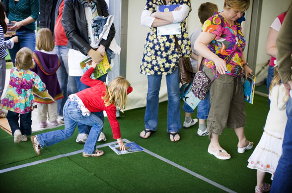 Hay Festival 2009: Queuing for a children's book signing at the Hay festival 2009