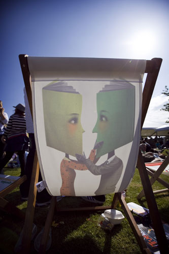 Hay Festival 2009: A deckchair in the sun at The Guardian Hay festival 2009