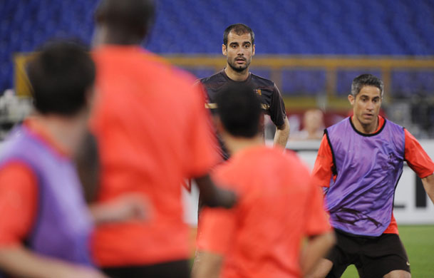 Training sessions: Pep Guardiola watches his team 