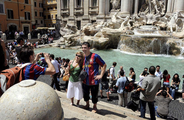 Training sessions: Soccer fans in Rome