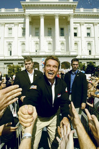 Arnold Schwarzenegger: Arnold Schwarzenegger campaigning in 2003