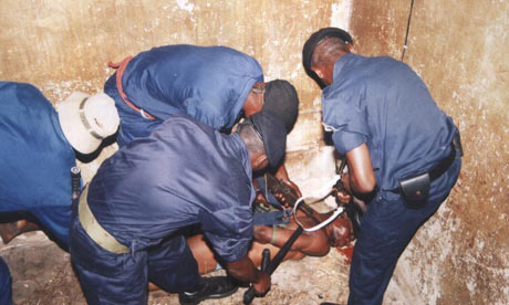 Police at Kin Mazière intelligence HQ in Kinshasa