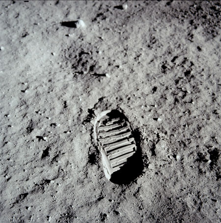 Apollo 11: Buzz Aldrin's bootprint on the moon