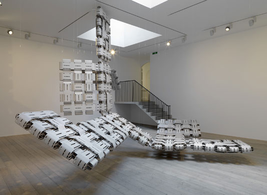 THOMAS BAYRLE: Thomas Bayrle: SARS Formation