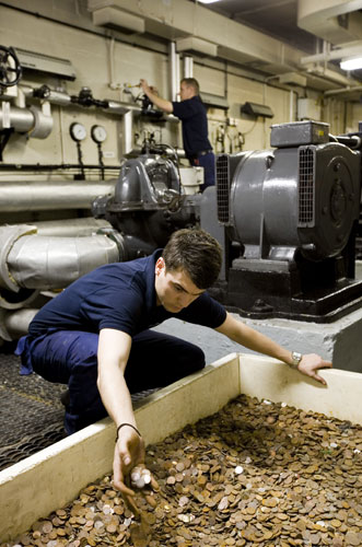 Trafalgar Square fountain: Trafalgar Square fountain restoration