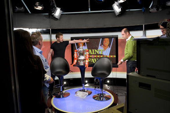 Saint and Greavsie: Saint and Greavsie