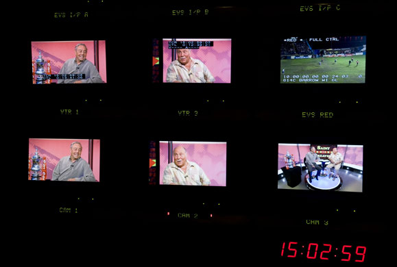 Saint and Greavsie: Saint and Greavsie