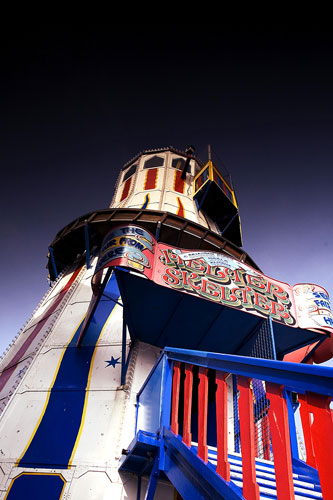 In Pictures: Amusement: Carey Hammond