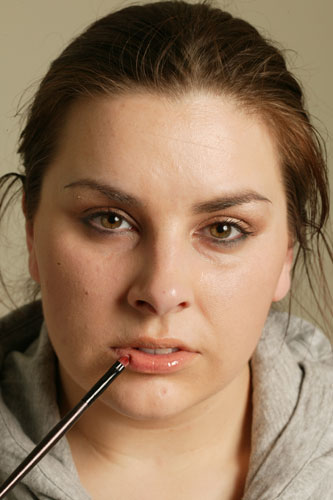 Lauren Luke: glossy: Step 4