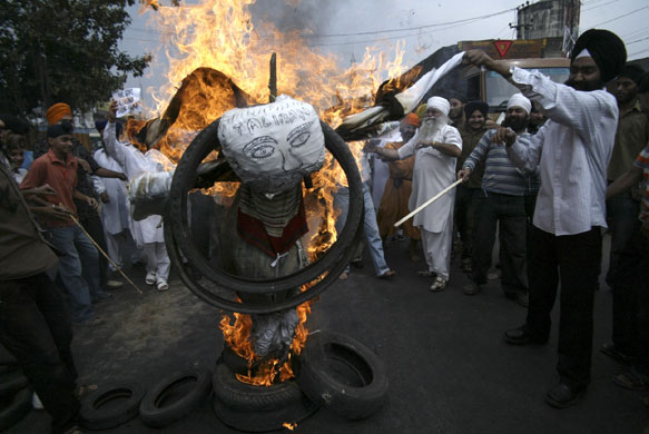 3 May 2009: Jammu, India: Sikh activists protest against the Taliban and Pakistan